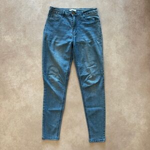 Forever 21 Skinny Jeans • size 27